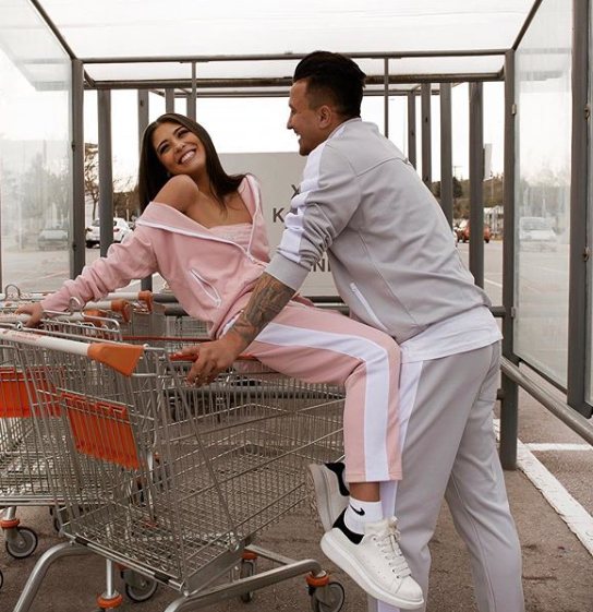 ΝΤΑΣΙΟΥ ΜΠΑΡΓΚΑΝ ΤΟΥΝΗ