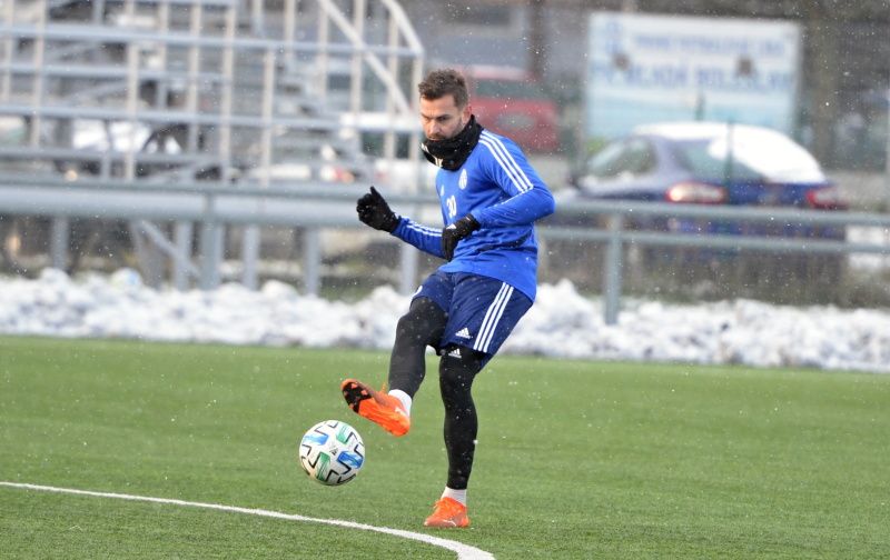 Μλάντα Μπόλεσλαβ