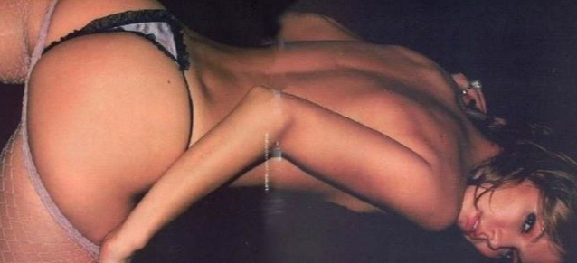 Βίκυ Καγιά γυμνό