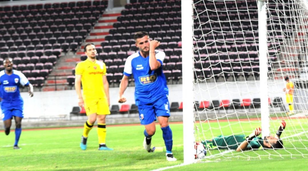 Πρίστινα - Εσκάλντες