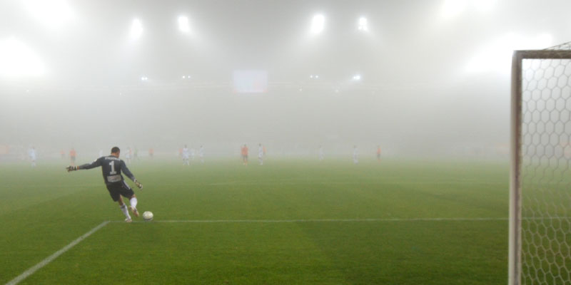 Ποδόσφαιρο με ομίχλη