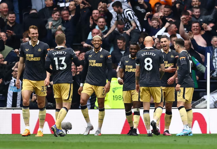 ΝΙΟΥΚΑΣΤΛ PREMIER LEAGUE